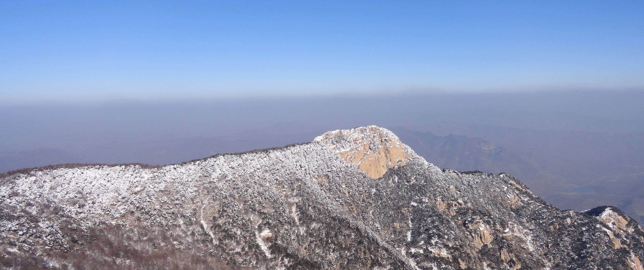 泰山雪景